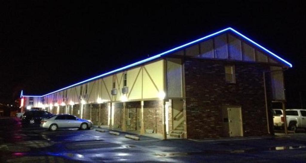 Economy Express Inn Henryetta Экстерьер фото